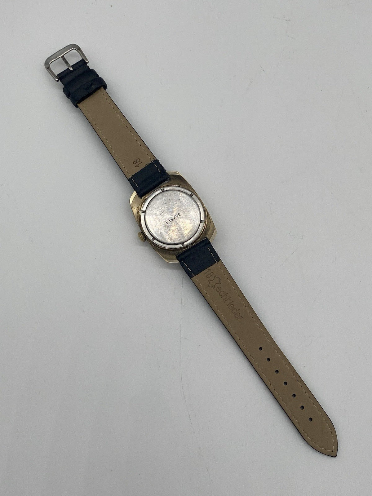 VINTAGE USSR HERREN UHR VOSTOK SOVIET UNION 18 JEWELS LÄUFT