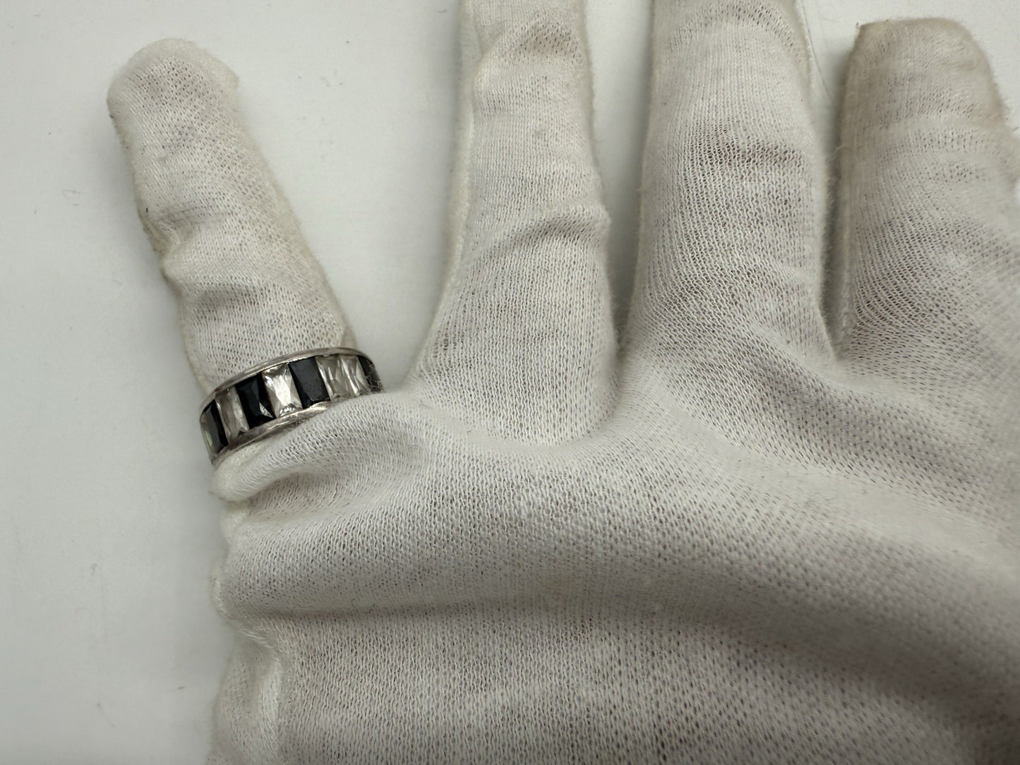 VINTAGE SILBER RING MIT ONYX UND ZIRKONIA BESATZ GR.58