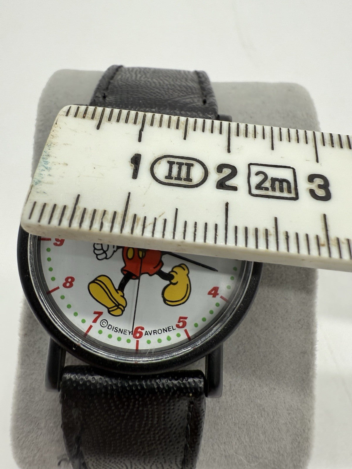 VINTAGE MICKEY MOUSE ARMBANDUHR AVRONEL QUARZ UHR LÄUFT