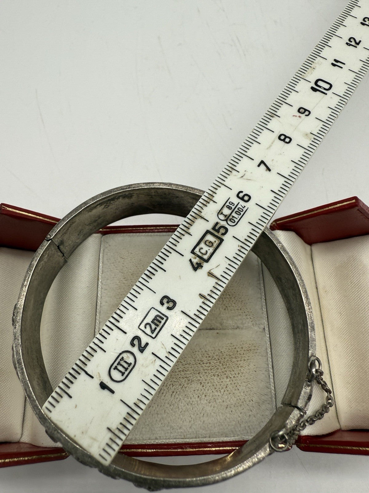 MASSIVES SILBERARMBAND MIT VOGELMOTIV - ASIATISCHER STIL - HANDARBEIT