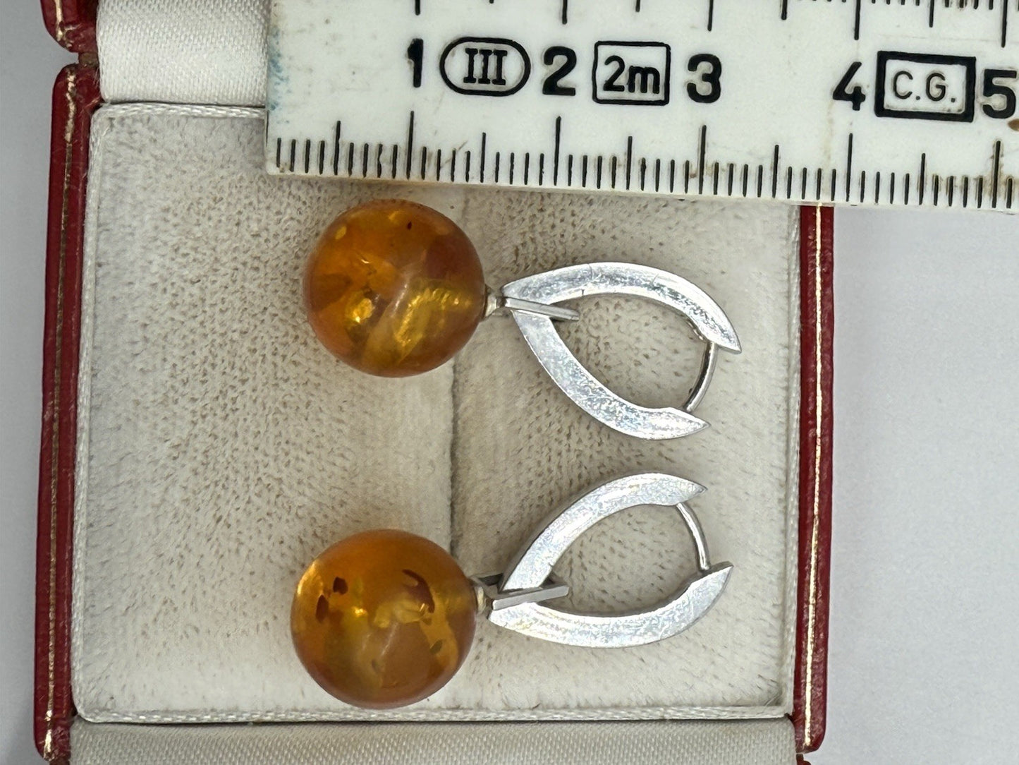 GROßE BALTISCHE BERNSTEIN-OHRRINGE IN TROPFENFORM OHRSTECKER 925 SILBER