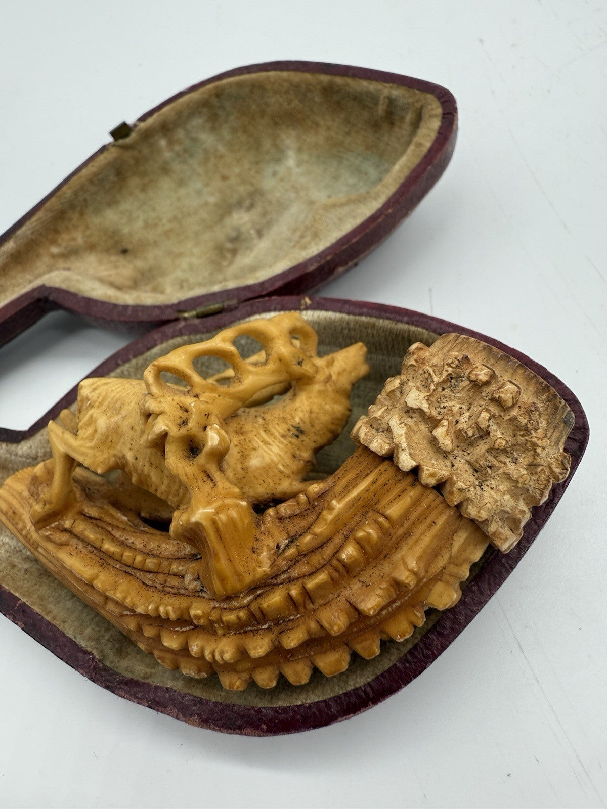 ZWEI HIRSCH MEERSCHAUM PFEIFE SAMMLERSTÜCK TABAK PFEFIE