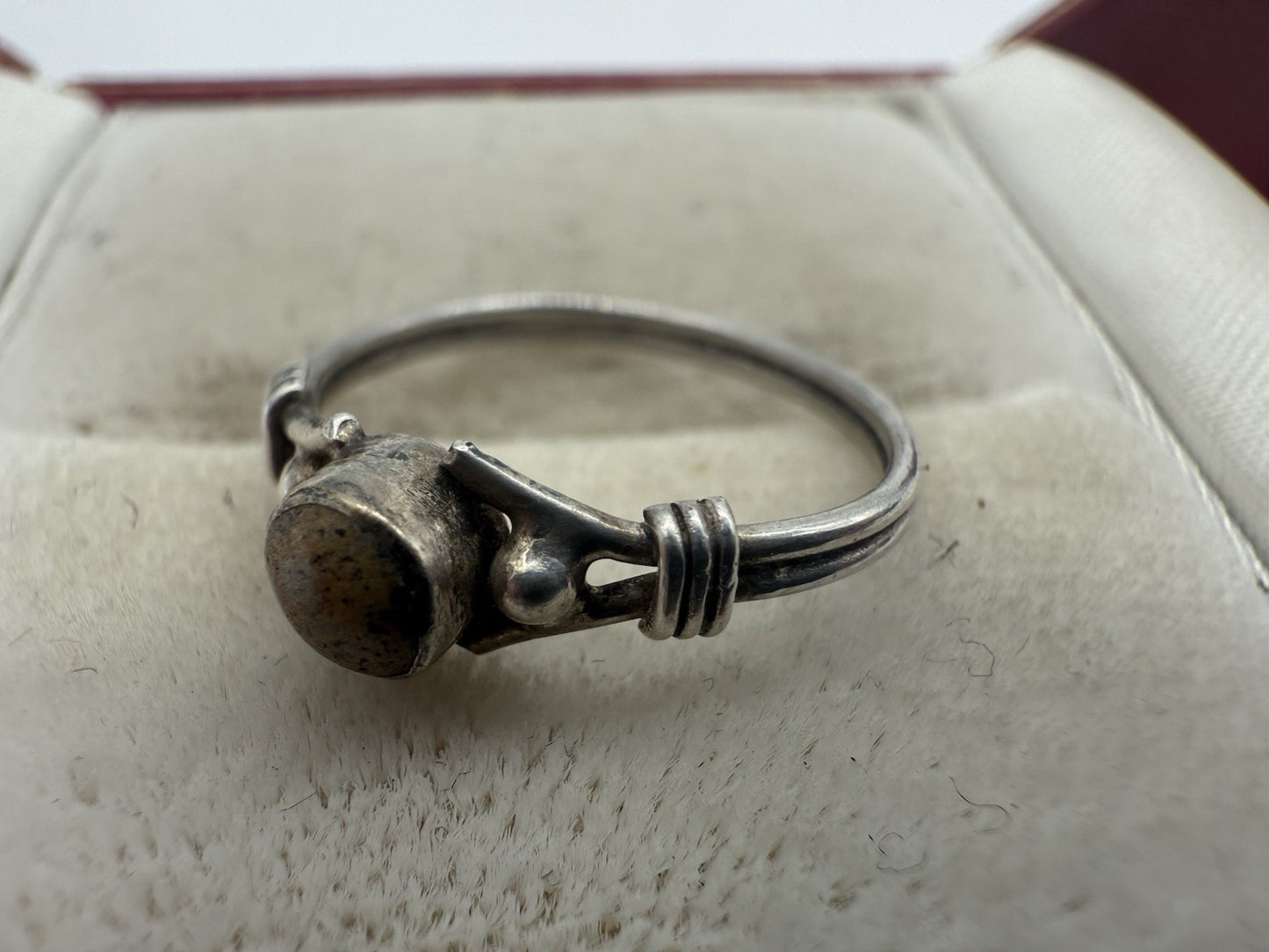 VINTAGE 925 SILBER RING MIT NATÜRLICHEM LABRADORIT HANDARBEIT GR.49