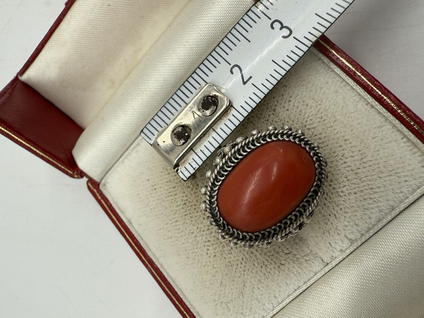 VINTAGE ART DECO ROTE KORALLE RING ECHTSILBER GR.50