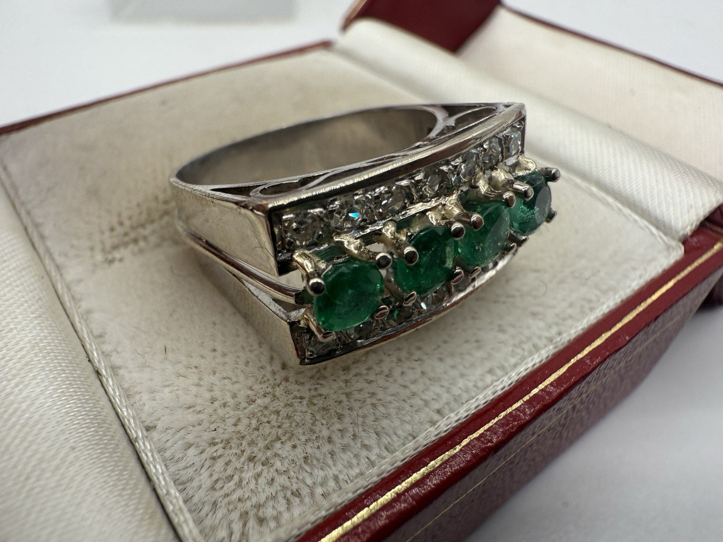 PRÄCHTIGER SAMARAGD BRILLANT RING 750 GOLD 18 KARAT GR.58