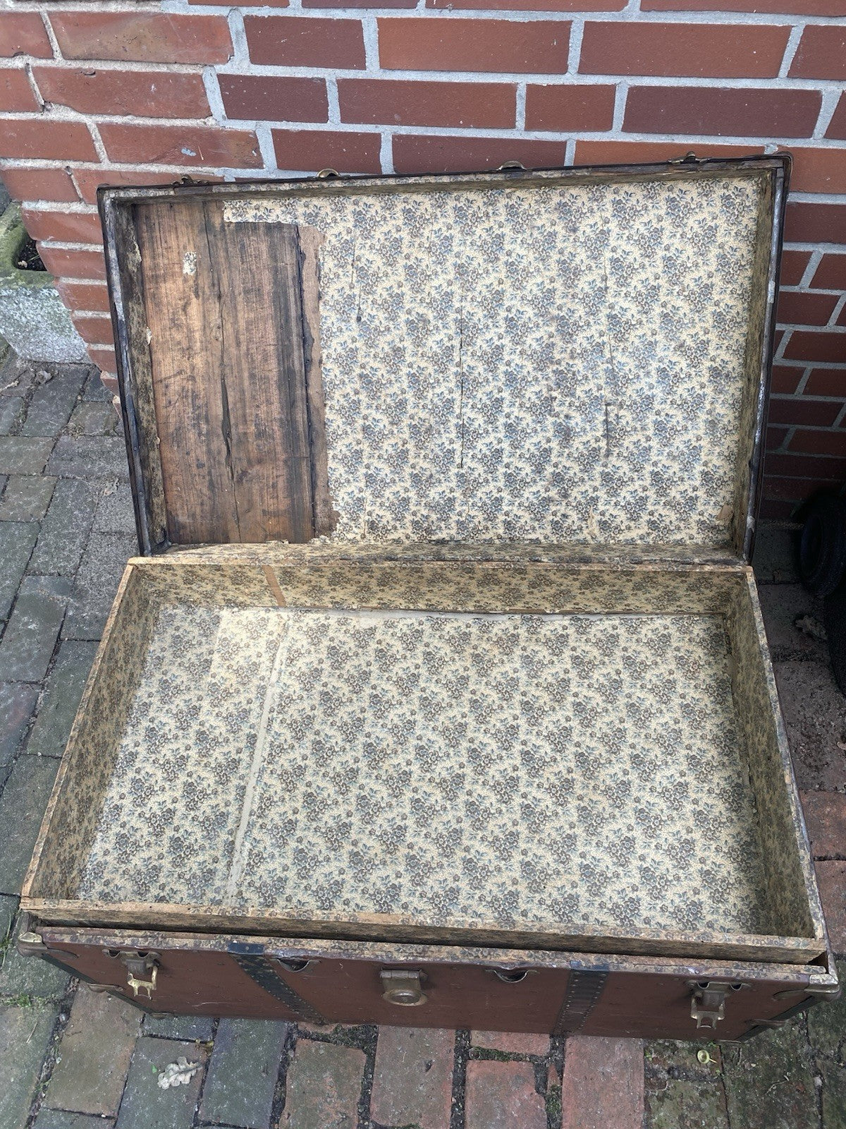 VINTAGE TRUHE KOFFER ANTIK ÜBERSEEKOFFER REISEKOFFER