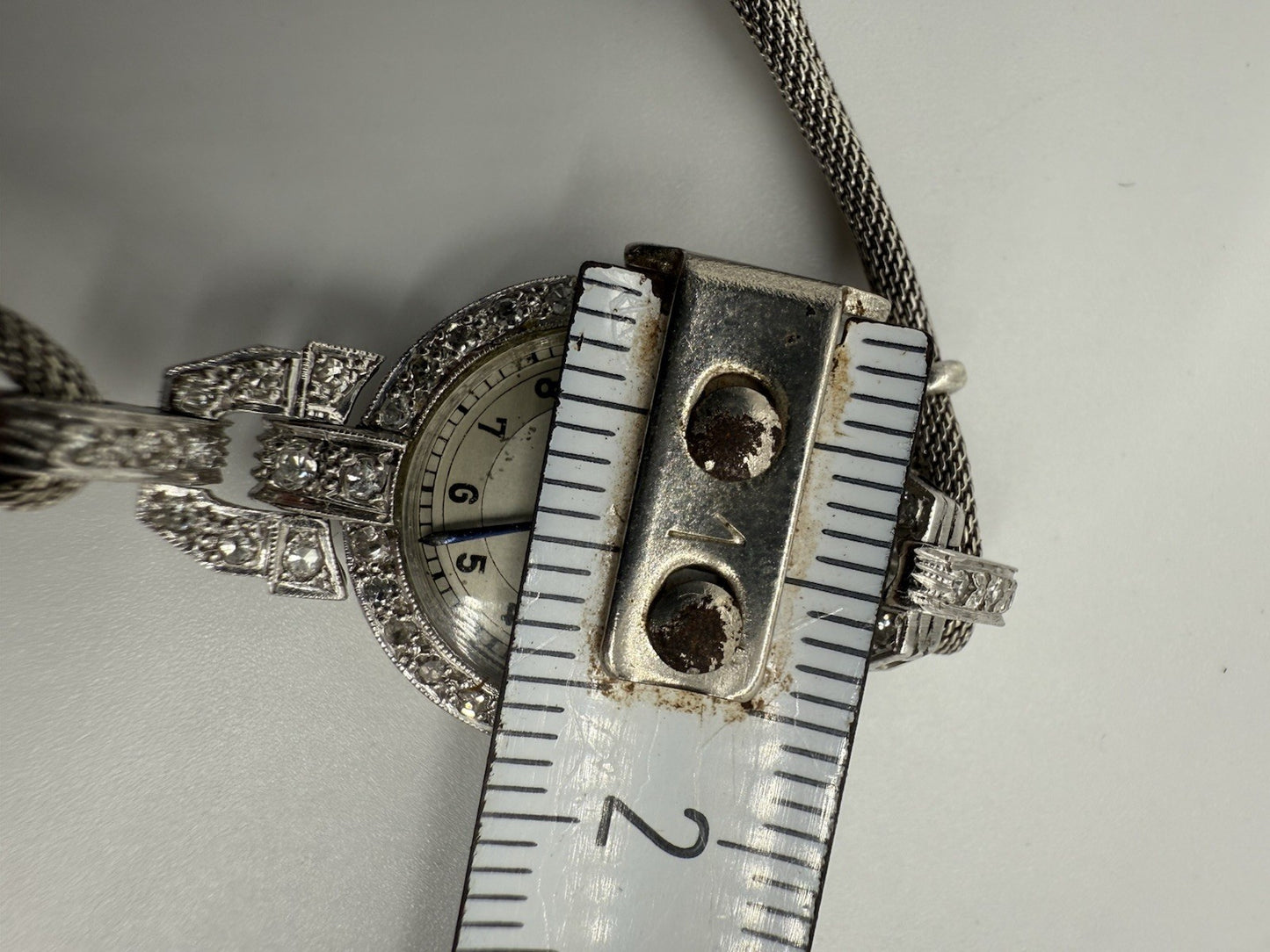 ANTIKE ART DÉCO DAMENARMBANDUHR WEIßGOLD MIT DIAMANTEN UM 1920 - LÄUFT