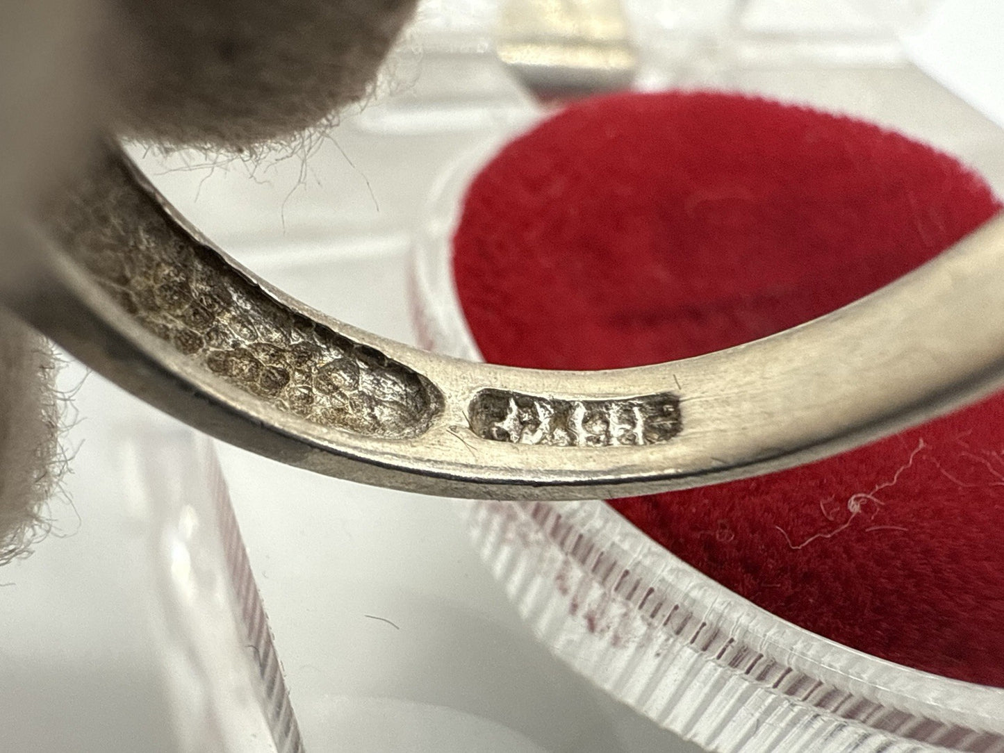 VINTAGE 925 STERLING SILBER BANDRING MIT 4 SCHÖNE ZIRKONIA STEINE GR.63
