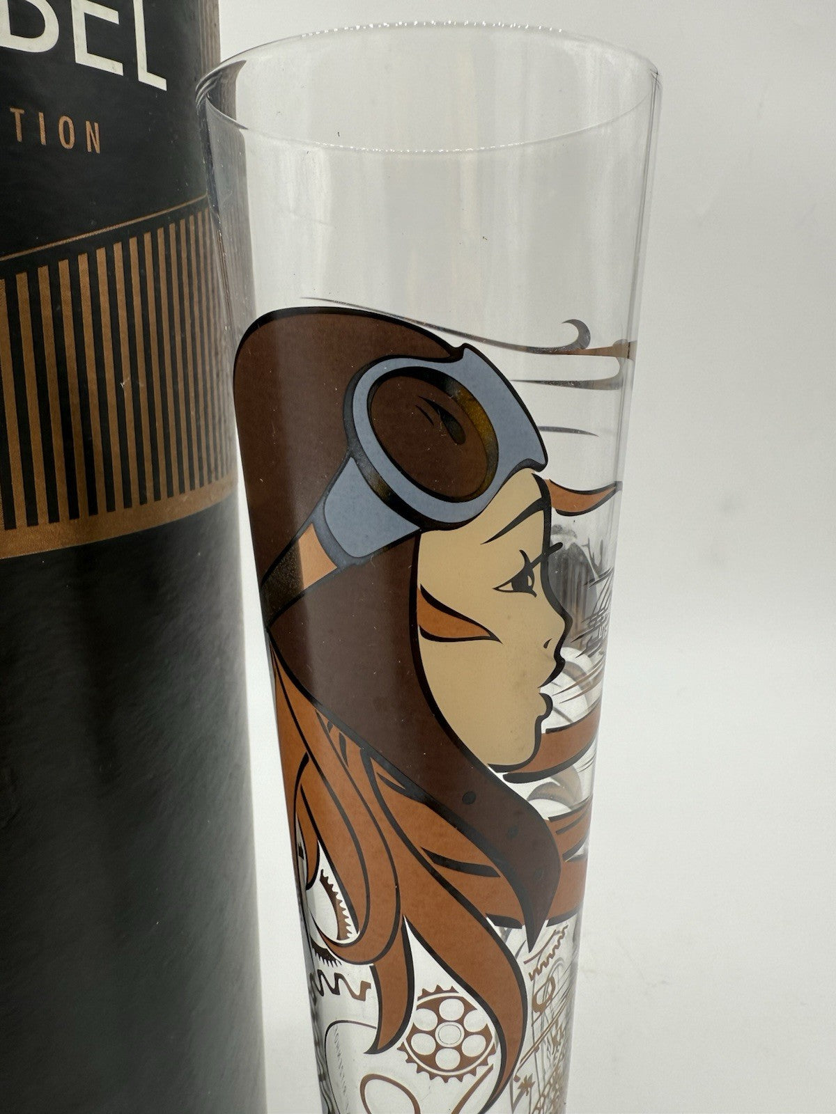 RITZENHOFF - BIERGLAS BLACK LABEL MAYA FRANKE 2013