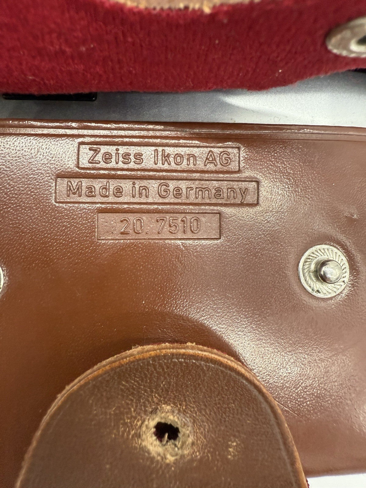 ZEISS ICON SYMBOLIK SUCHERKAMERA KAMERA - TESSAR