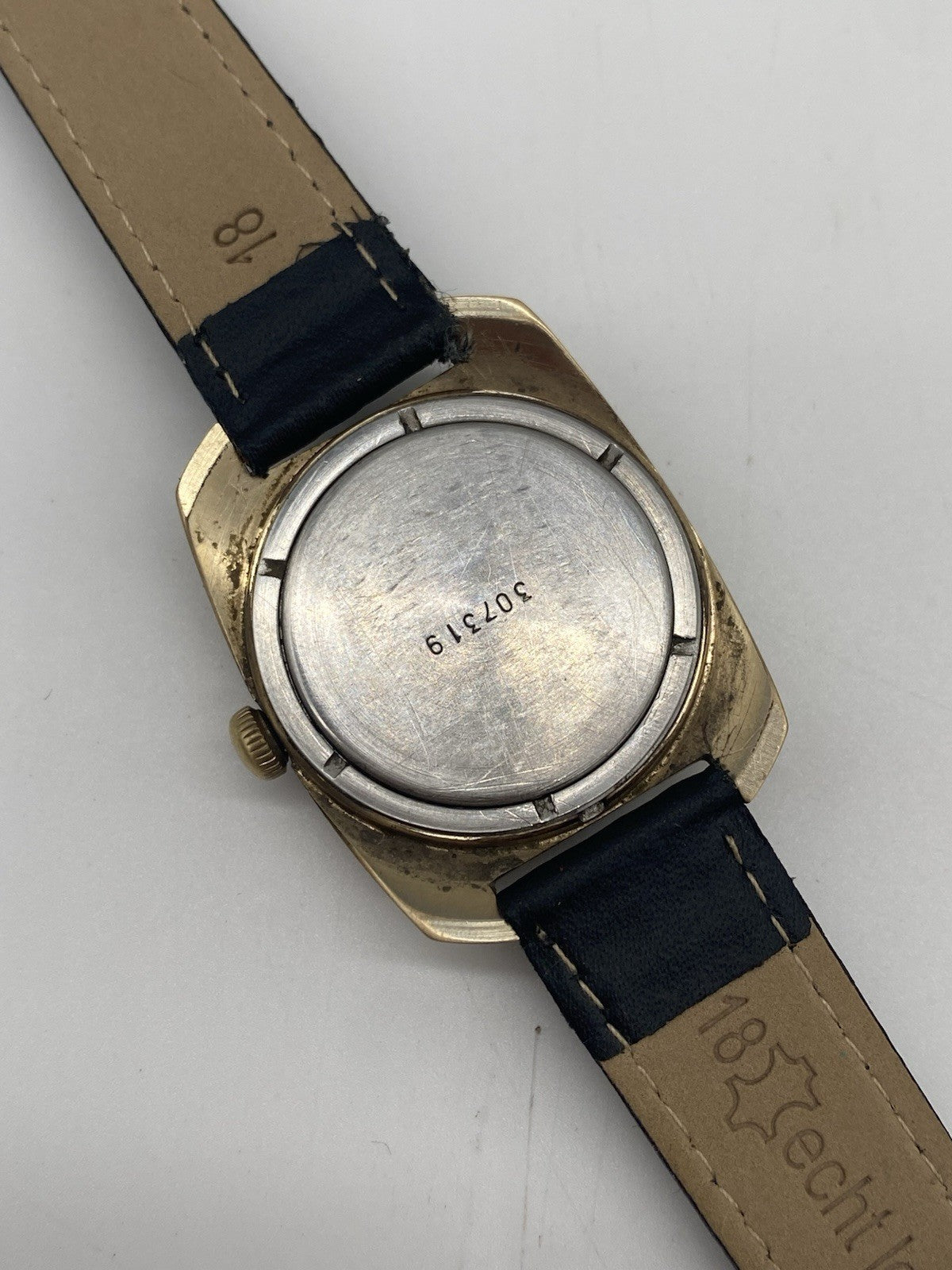 VINTAGE USSR HERREN UHR VOSTOK SOVIET UNION 18 JEWELS LÄUFT