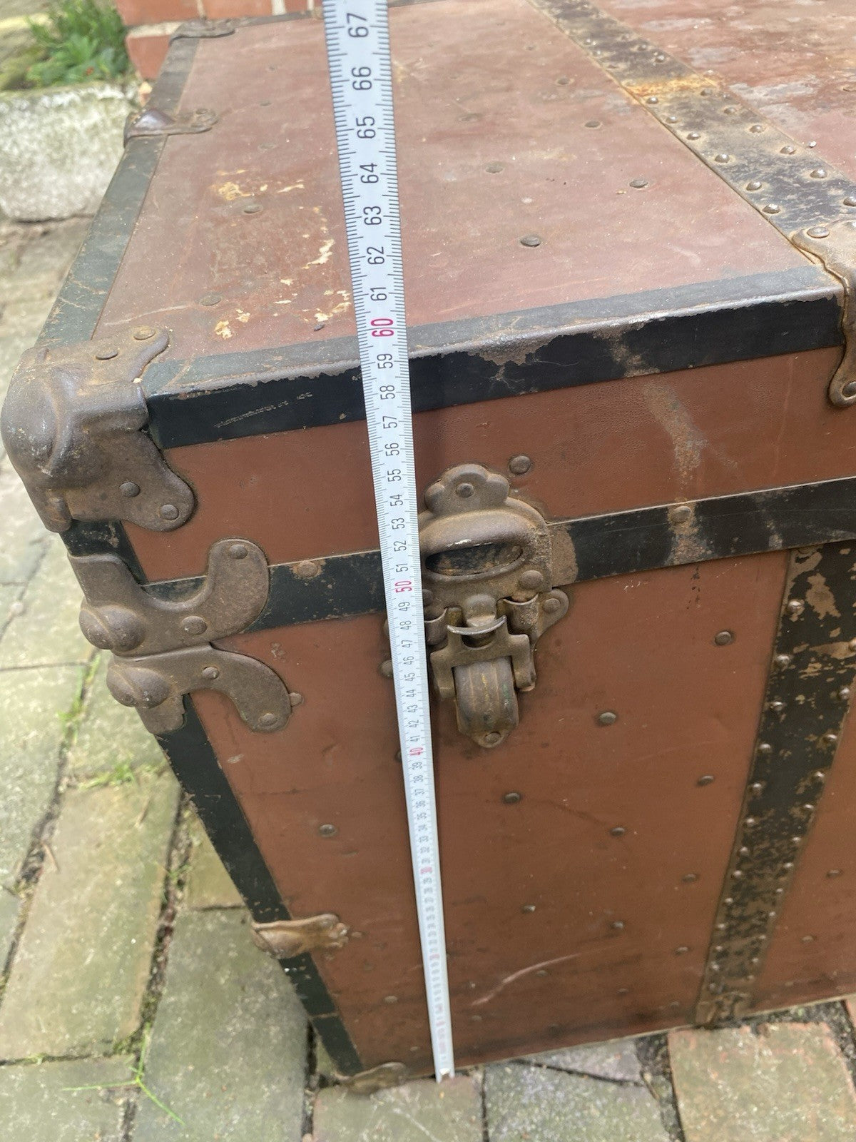 VINTAGE TRUHE KOFFER ANTIK ÜBERSEEKOFFER REISEKOFFER