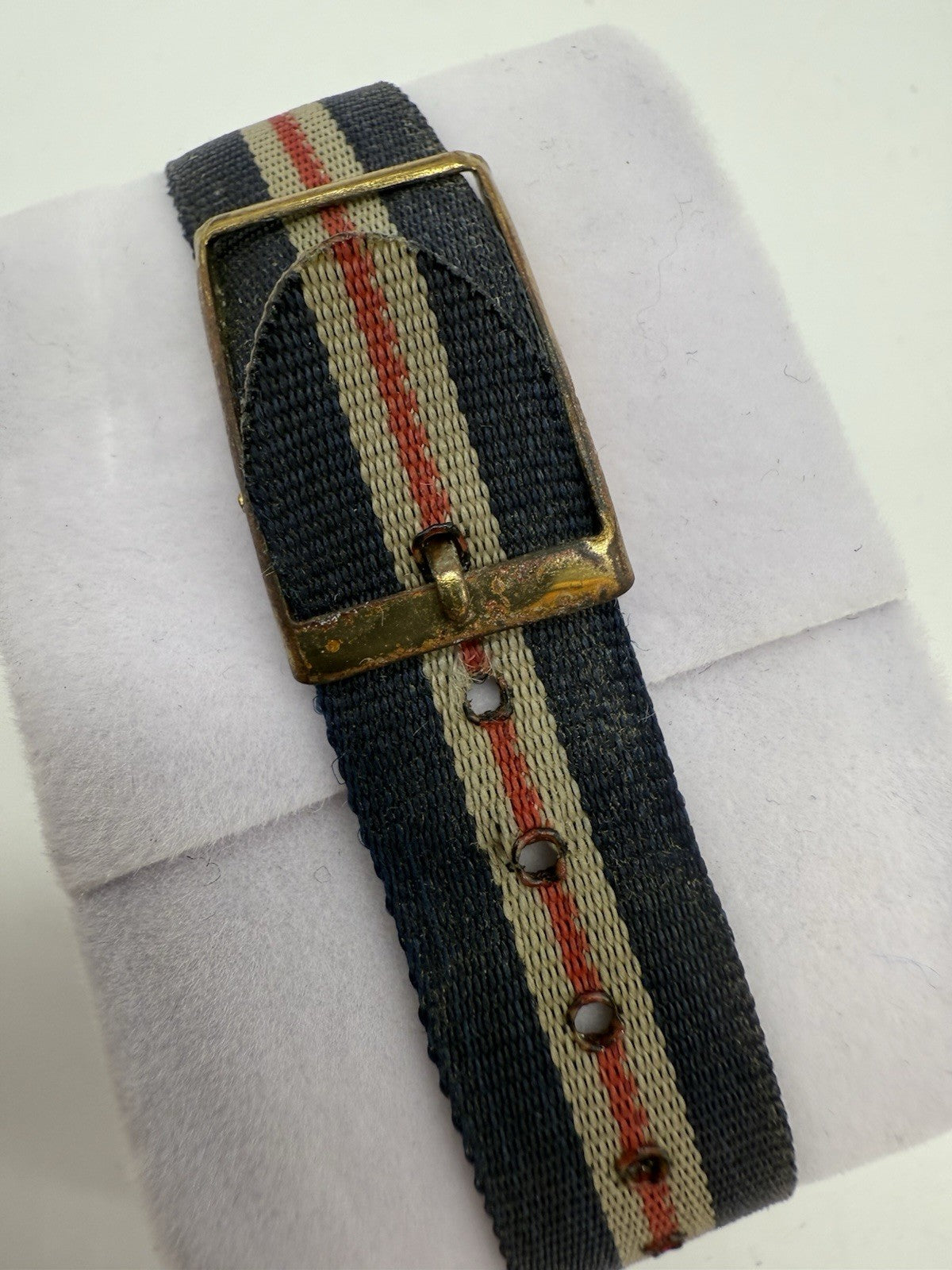 VINTAGE KIENZLE ANTIMAGNETIC MADE IN GERMANY ARMBANDUHR HANDAUFZUG LÄUFT