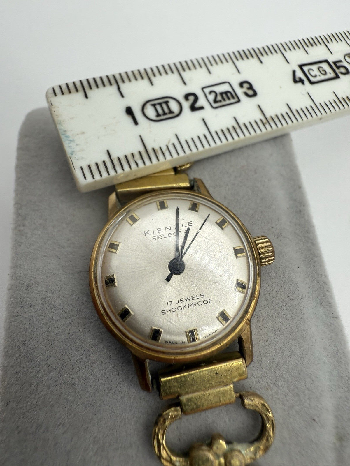 VINTAGE KIENZLE SELECTA DAMENUHR MIT FLORALES ARMBAND 17 JEWELS VERGOLDET