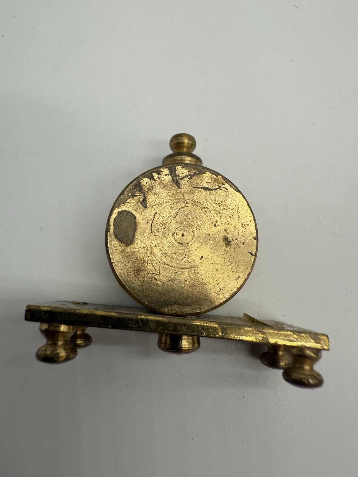MINIATUR VINTAGE PUPPENSTUBENUHR - GOLDENE MESSINGUHR SAMMLER ORNAMENT