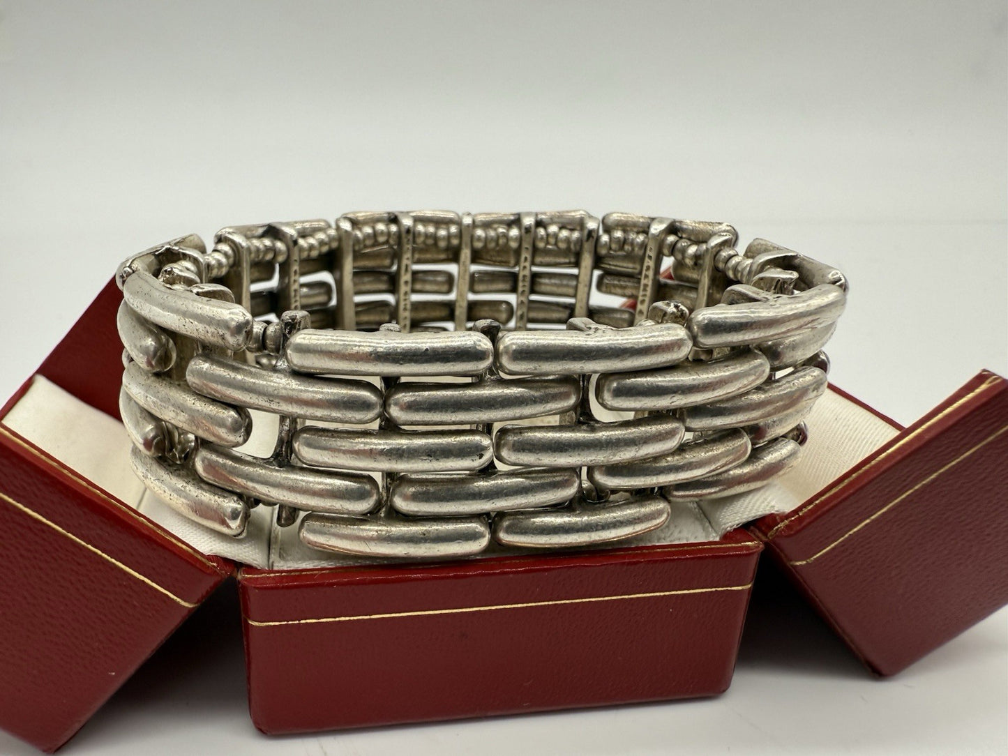 SCHICKES BREITES VINTAGE DESIGNER ARMBAND BEWEGLICH