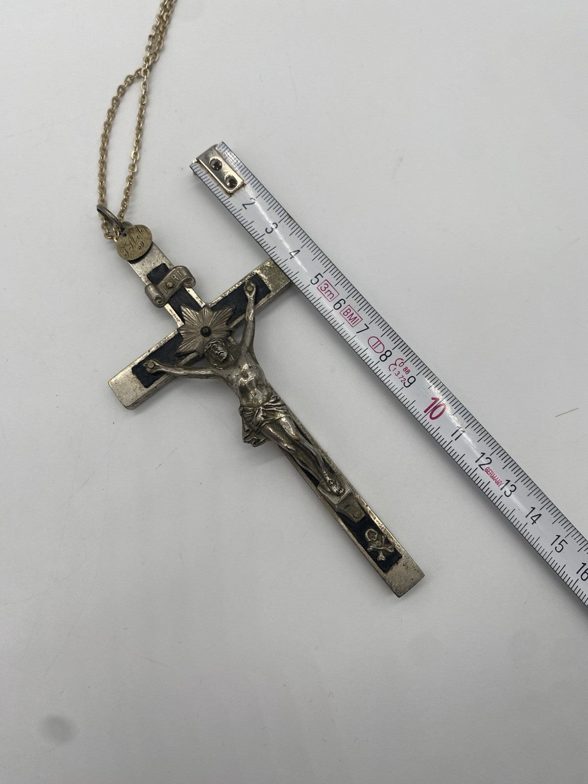 ANTIKES GROßES JESUS-KRUZIFIX KREUZ MIT KETTE