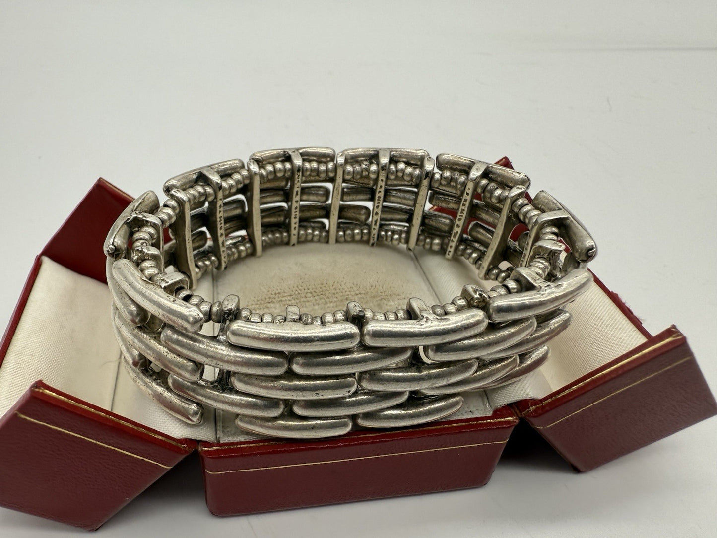 SCHICKES BREITES VINTAGE DESIGNER ARMBAND BEWEGLICH