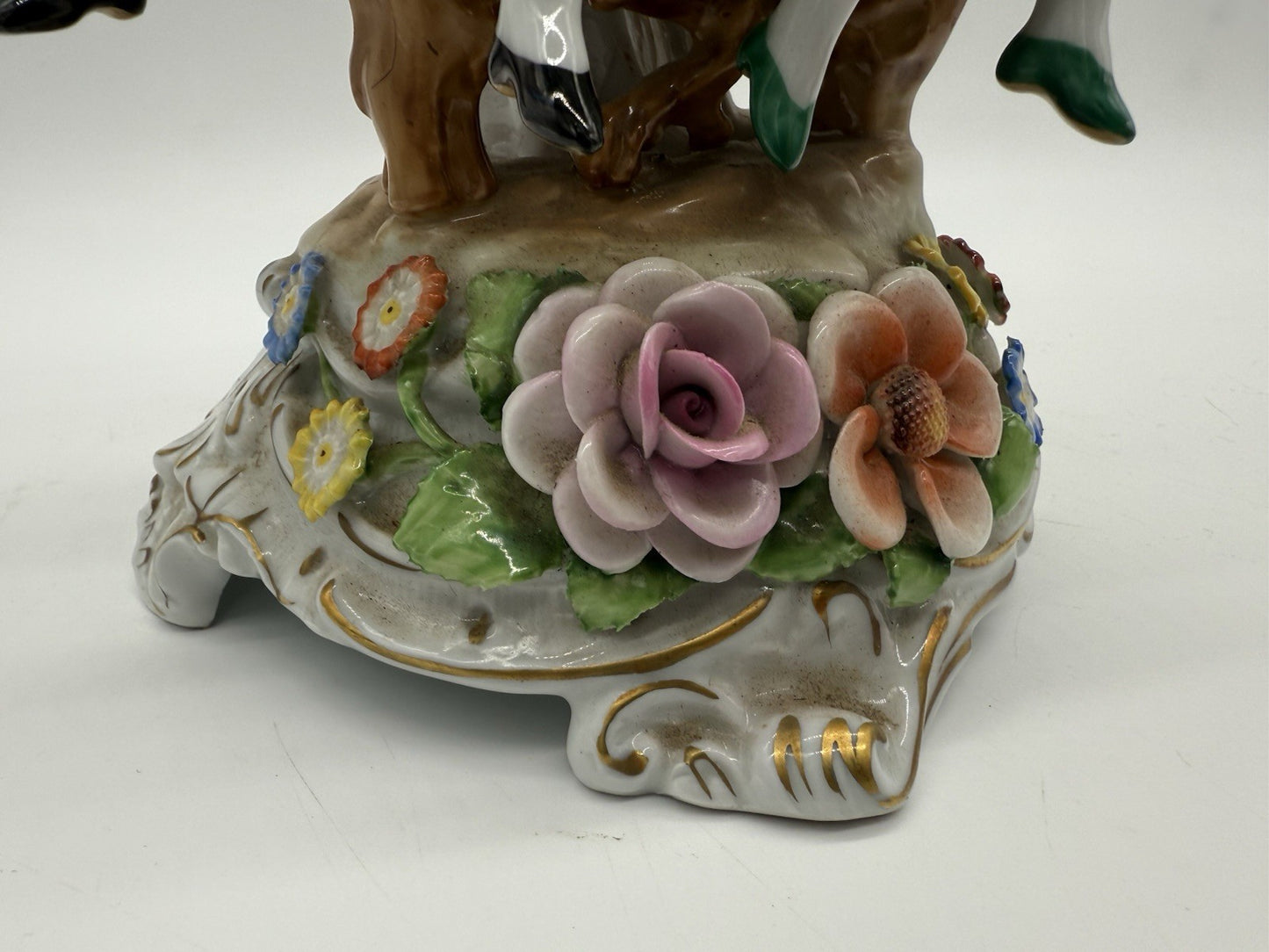 PORZELLAN KERZENLEUCHTER MIT 2 KINDERN PMP 1817 HANDBEMALT MIT BLUMEN