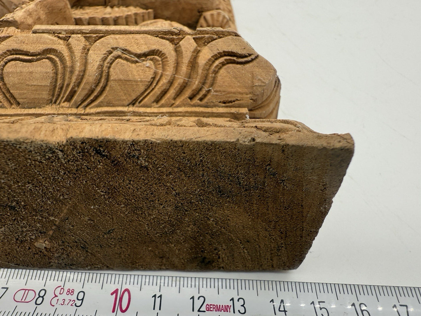 ALTES INDISCHES HOLZRELIEF GOTTHEIT GÖTTIN SCHNITZEREI