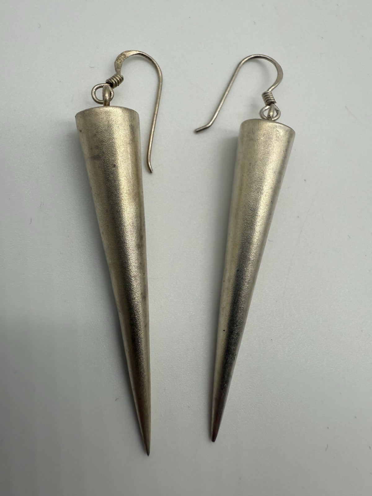 25E144- VINTAGE INDIANER OHRRINGE 925er STERLING SILBER LANGE SPIKE OHRRINGE