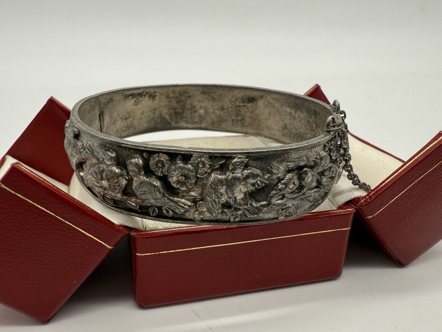 MASSIVES SILBERARMBAND MIT VOGELMOTIV - ASIATISCHER STIL - HANDARBEIT