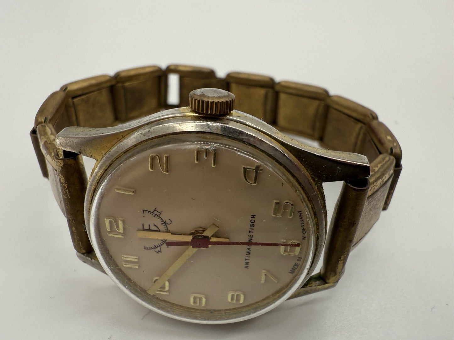 VINTAGE RE WATCH, ANTIMAGENTISCH, HANDAUFZUG, LÄUFT