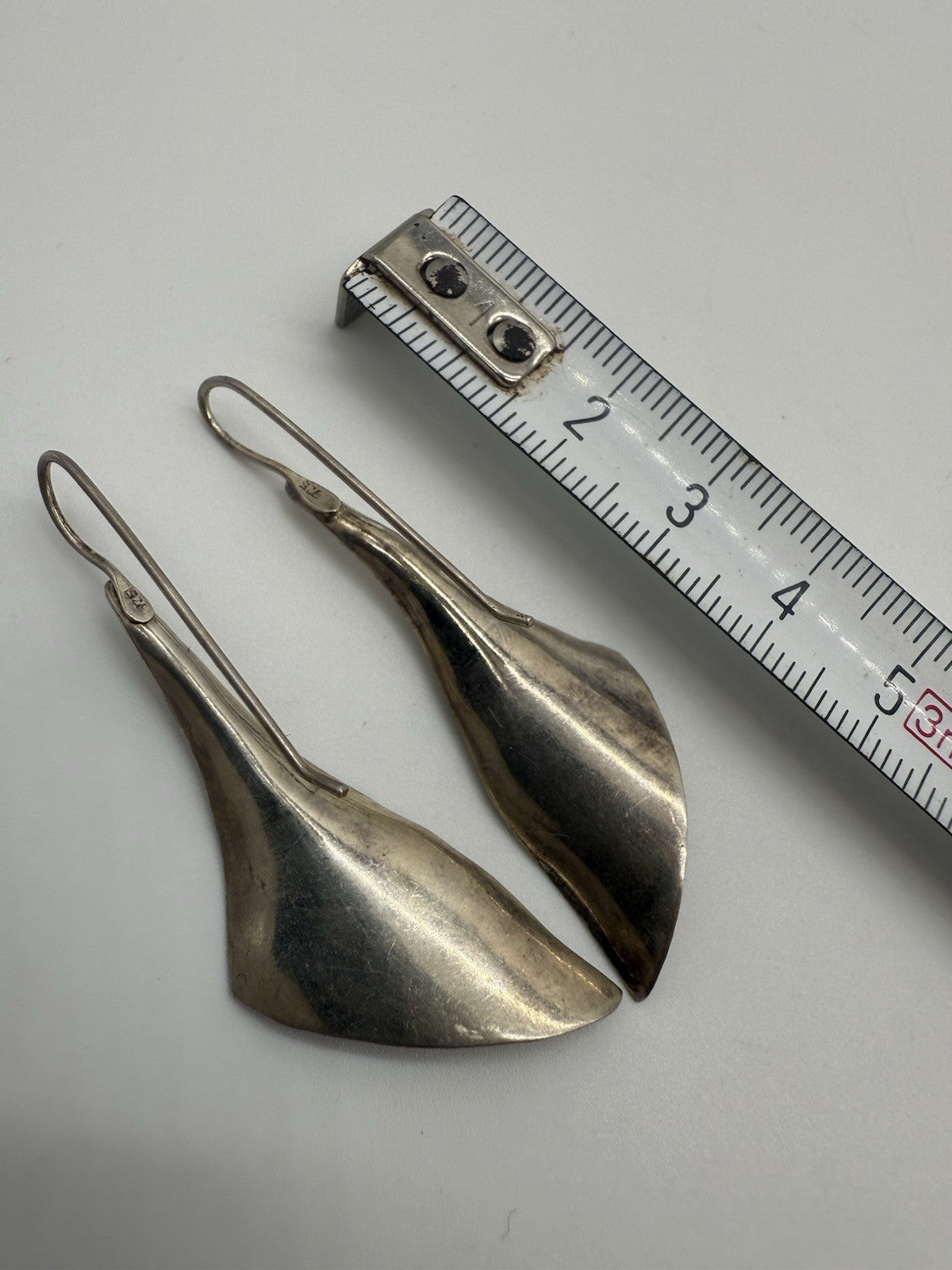 FLORAL GESCHWUNGENE ZEITLOSE BLATT OHRRINGE 925 STERLING SILBER
