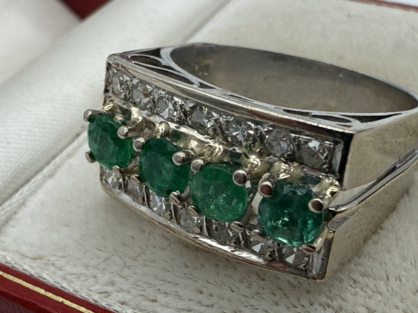 PRÄCHTIGER SAMARAGD BRILLANT RING 750 GOLD 18 KARAT GR.58