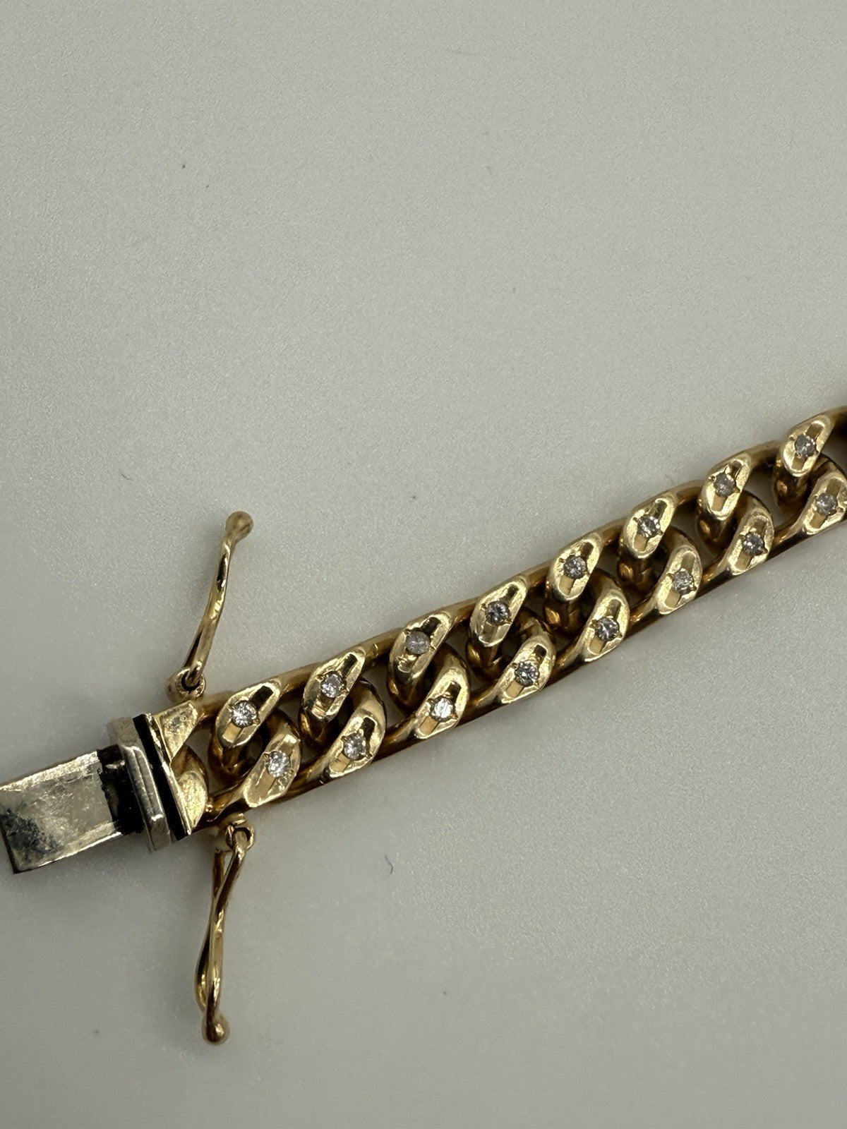 585 GOLDARMBAND MIT BRILLANTEN - YIN-YANG DESIGN - 14K GELBGOLD - 19cm