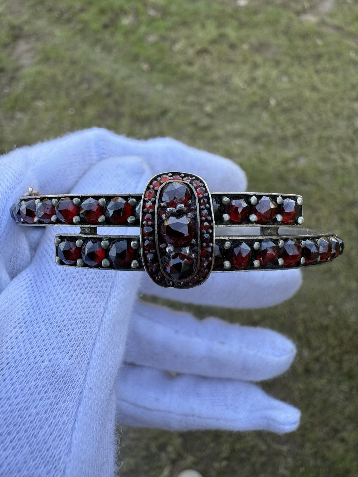 BÖHMISCHER GRANAT ANTIKER GRANATARMREIF ARMREIF MIT GRANAT
