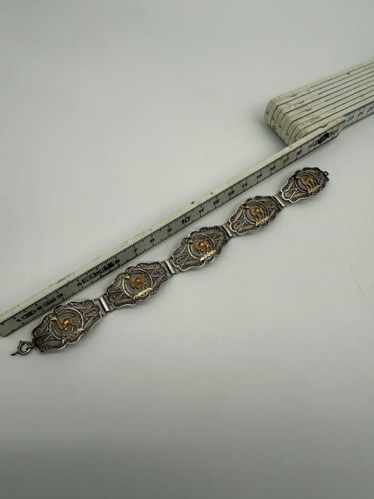 VINTAGE PERUANISCHES ARMBAND SILBER MIT 18K GOLD TIERMOTIV LAMA 20cm