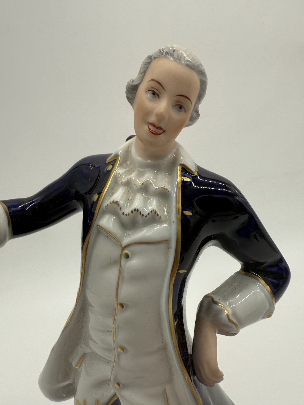 BOHO ROYAL BOHEMIAN FIGUR DUX KERAMIK FIGUR ROKOKO CAVALIER TÄNZER