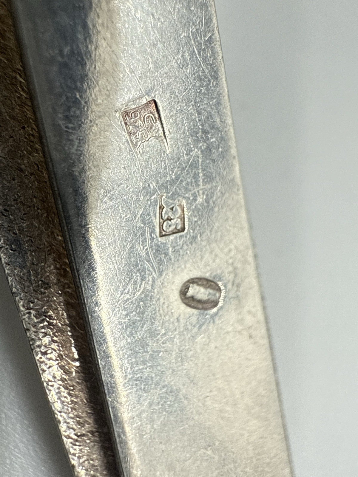 NOSTALGISCHE BERNSTEIN KRAWATTENKLAMMER AUS 925er STERLING SILBER
