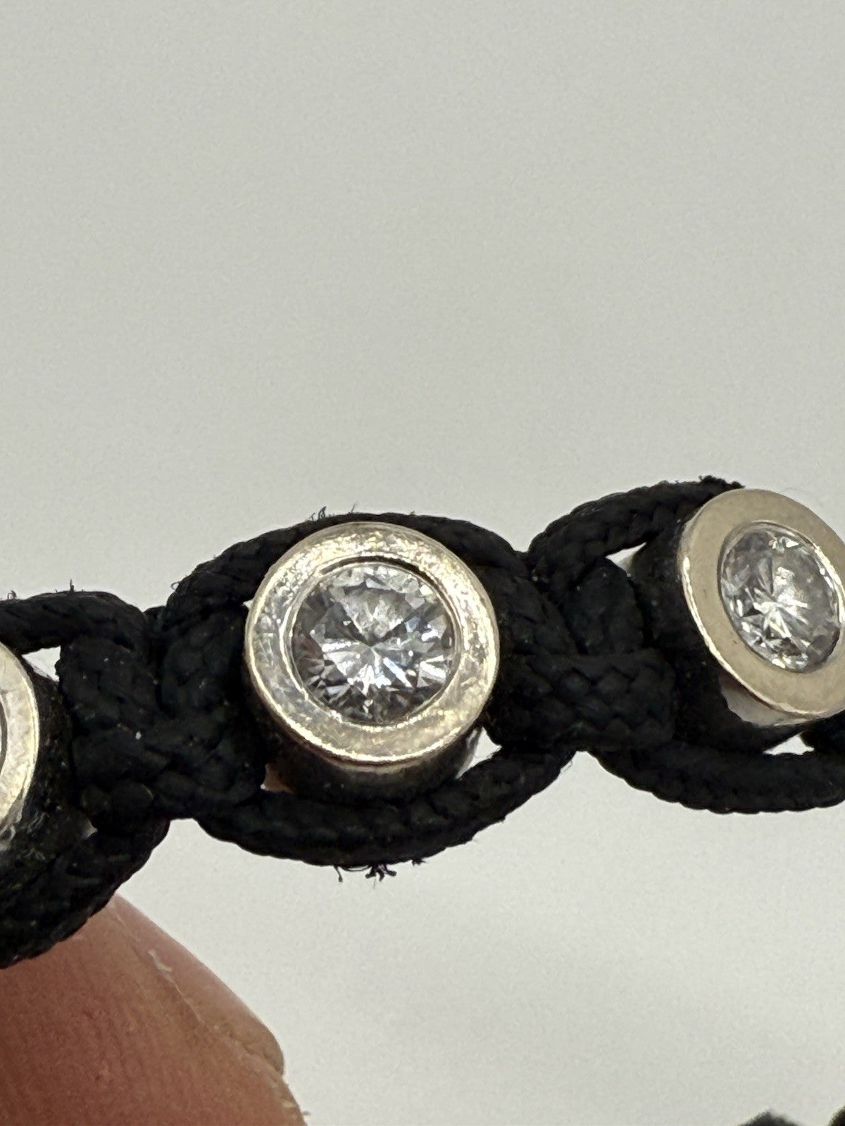 LUXUS MAKRAMÉ ARMBAND MIT 8 BRILLANTEN à 0.25ct - VVS1 / D - 2.00ct !