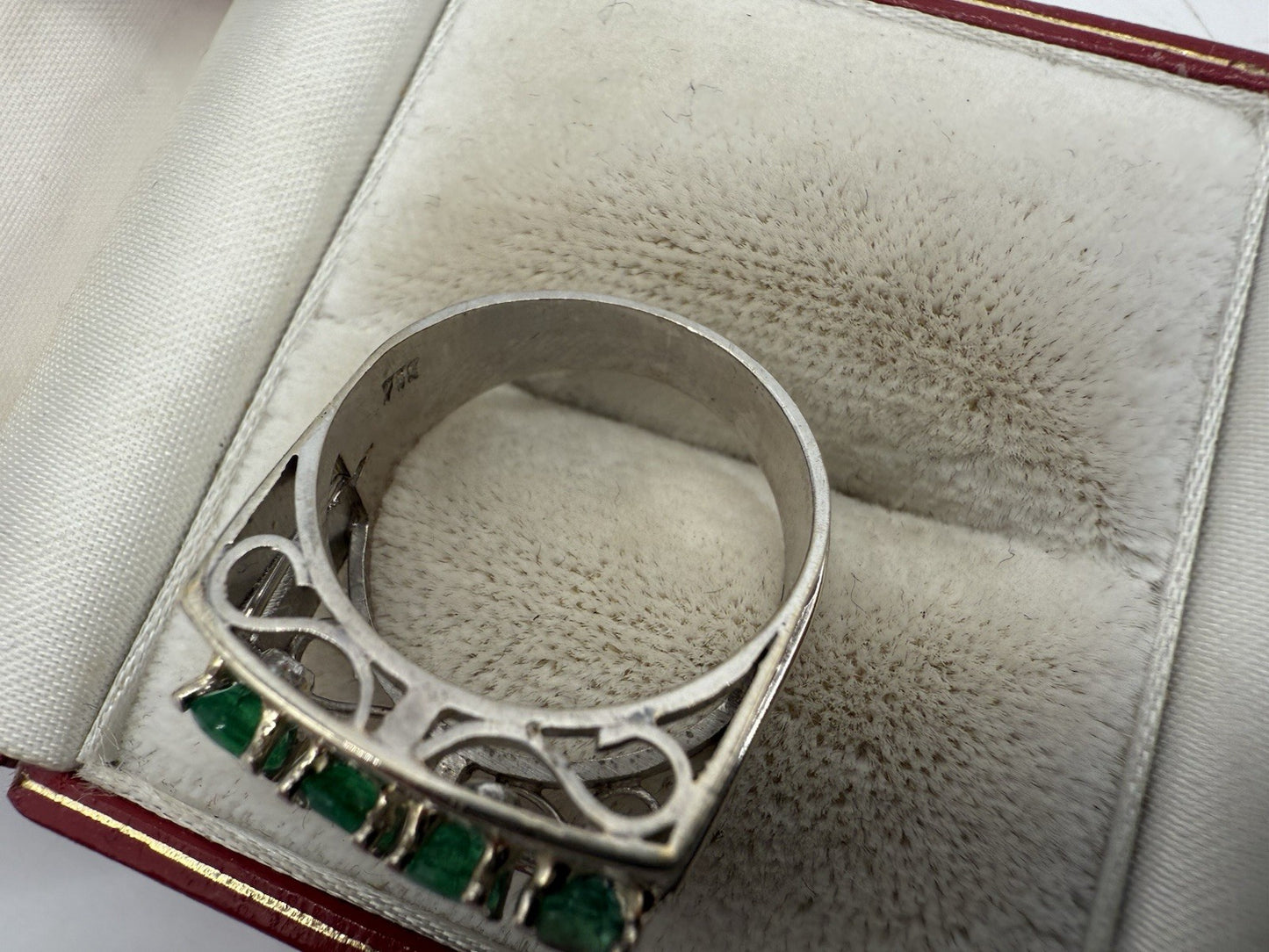 PRÄCHTIGER SAMARAGD BRILLANT RING 750 GOLD 18 KARAT GR.58