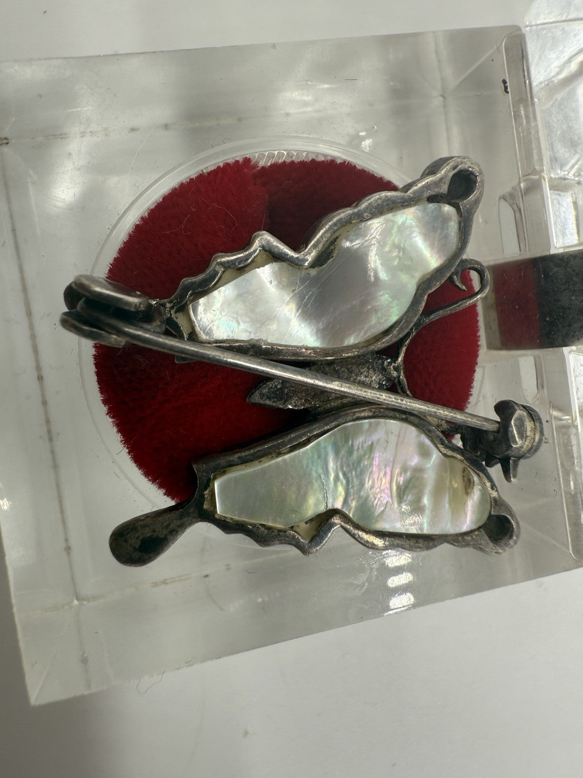 VINTAGE SCHMETTERLING BROSCHE ECHTSILBER MIT PERLMUTT MIT MARKASITEN
