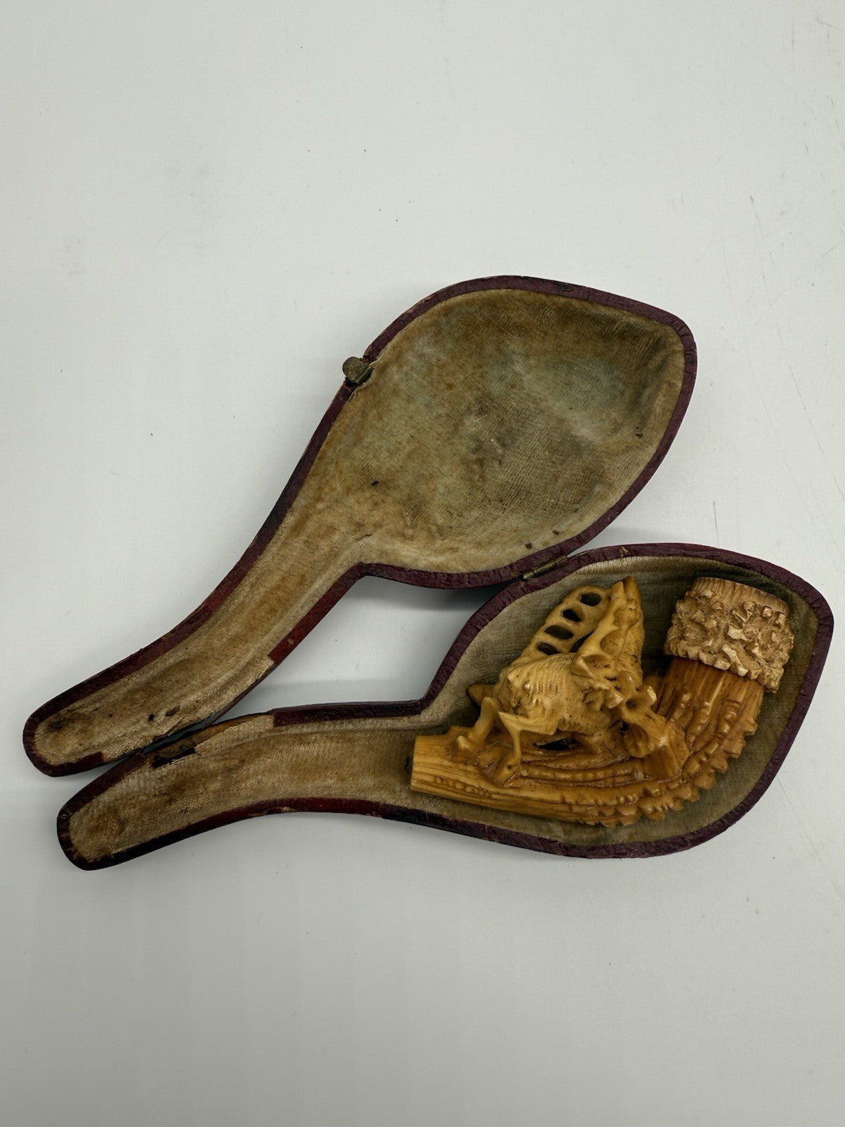 ZWEI HIRSCH MEERSCHAUM PFEIFE SAMMLERSTÜCK TABAK PFEFIE