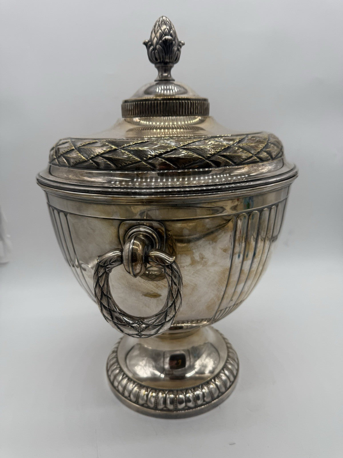 GROßE WMF VERSILBERTE TERRINE, POKAL MIT DECKEL ART DECO NEOKLASSIZISMUS