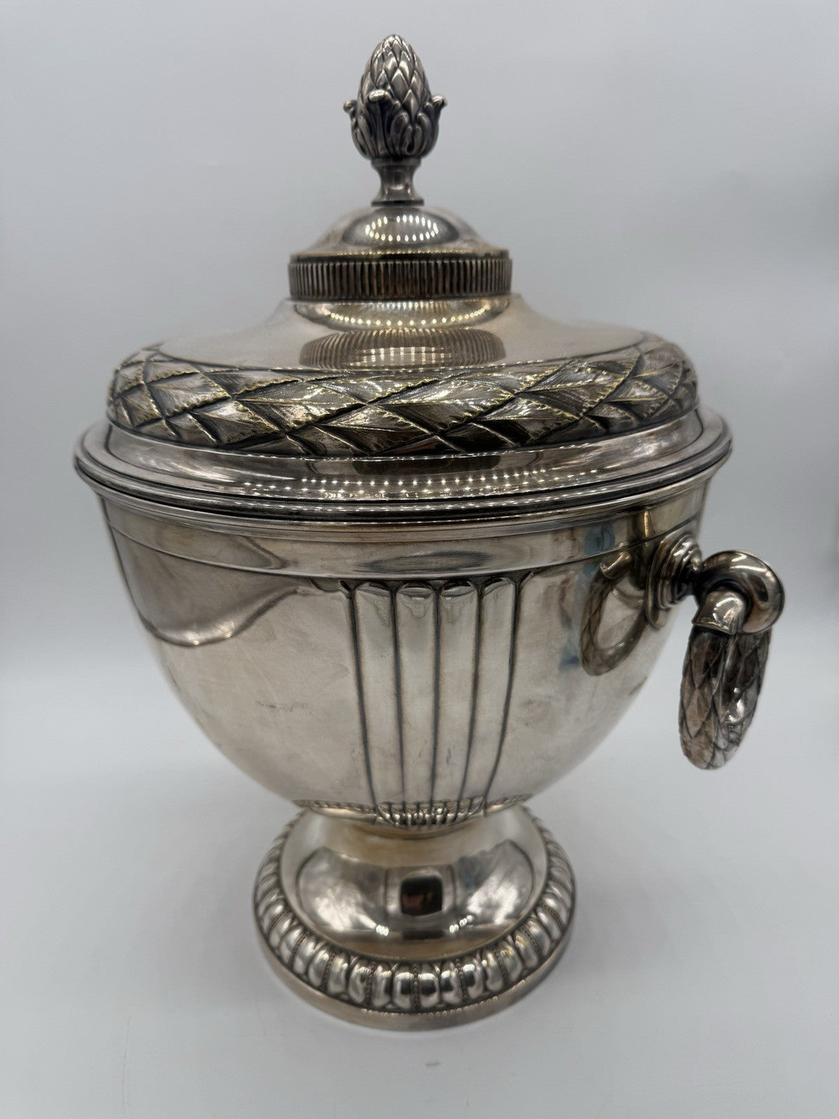 GROßE WMF VERSILBERTE TERRINE, POKAL MIT DECKEL ART DECO NEOKLASSIZISMUS