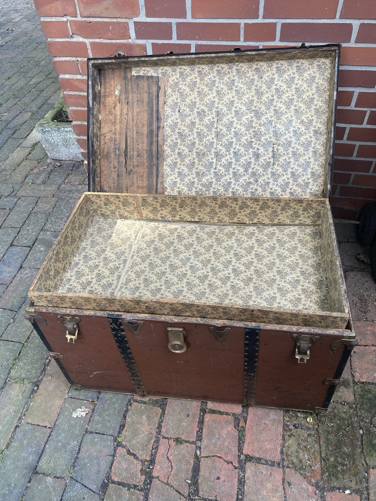 VINTAGE TRUHE KOFFER ANTIK ÜBERSEEKOFFER REISEKOFFER