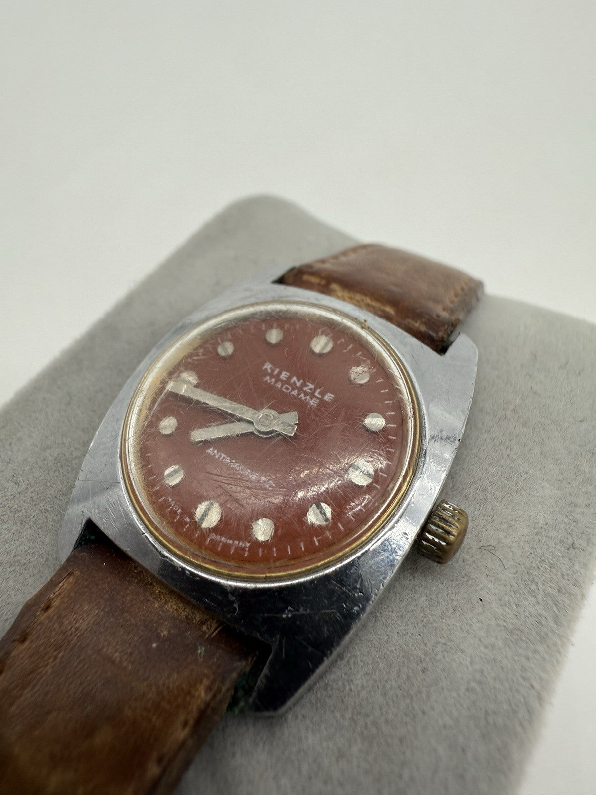 VINTAGE KIENZLE MADAME DAMEN UHR ARMBANDUHR HANDAUFZUG LÄUFT