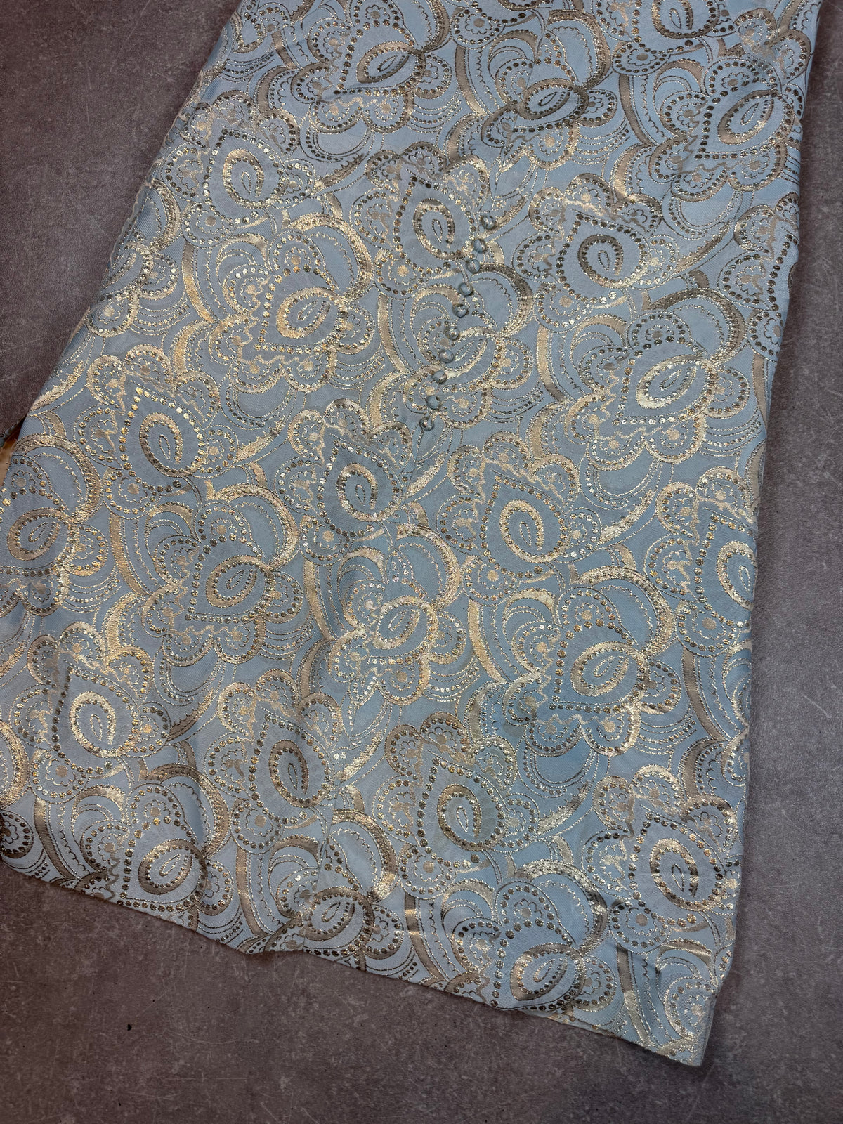 Vintage 60er/70er Maxikleid Hellblau Gold – Paisley Brokat Abendkleid