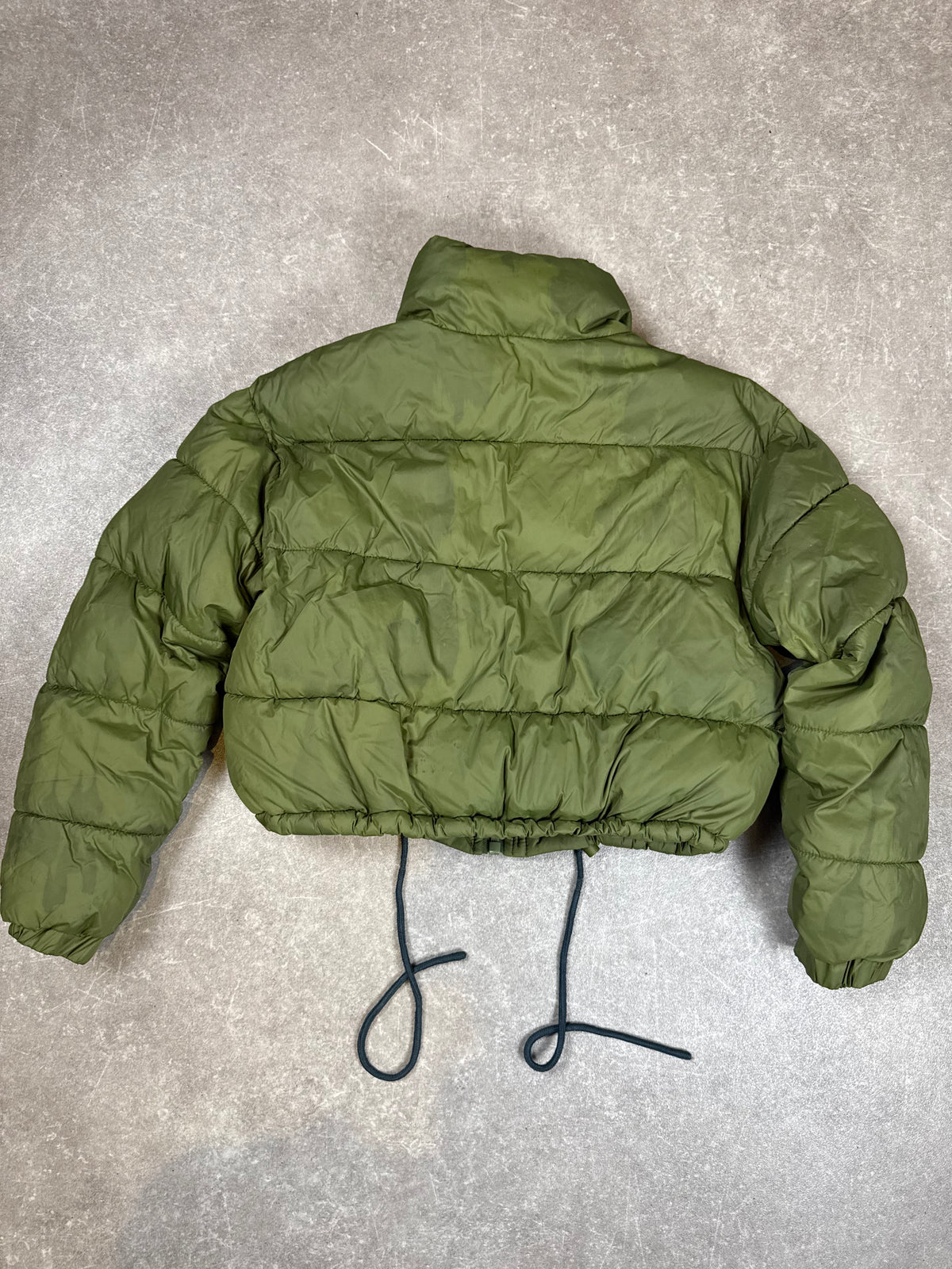 Damen Pufferjacke Olivgrün Gr. S – kurze Cropped Steppjacke