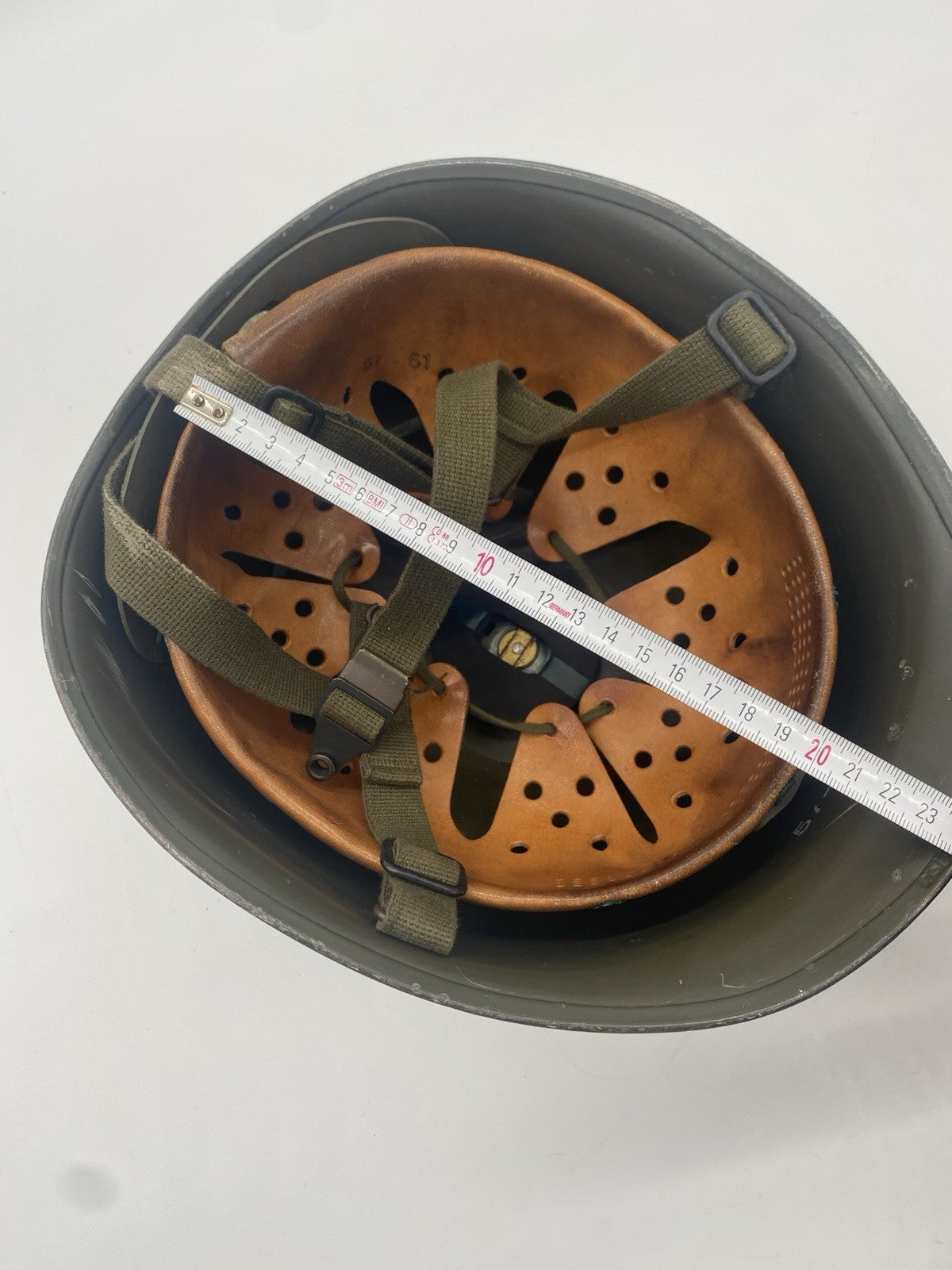 STAHLHELM BW BUNDESWEHR GR. 57-61 MILITARIA
