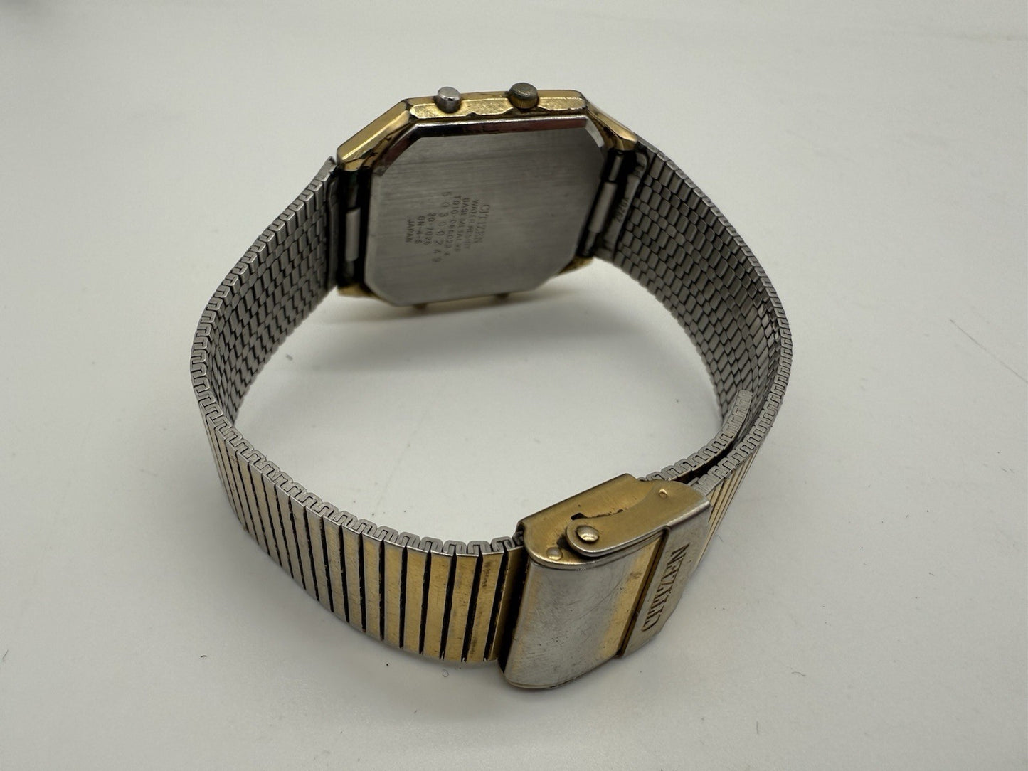CITIZEN VINTAGE QUARTZ ALARM CHRONOGRAPH GOLD NEUE BATTERIE