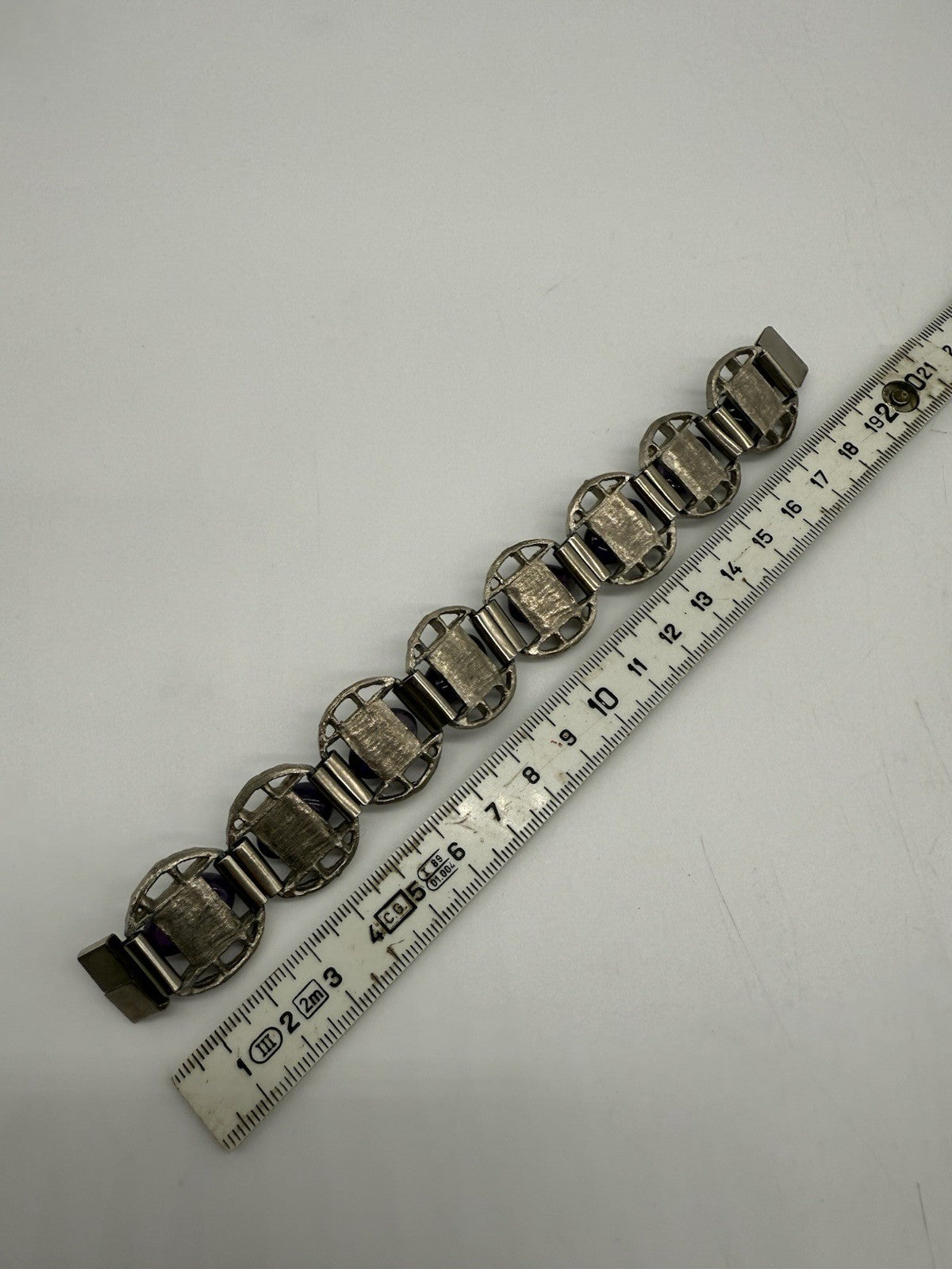 WUNDERSCHÖNES SKANDINAVISCHES AMETHYST STEIN GLIEDERARMBAND VERSILBERT