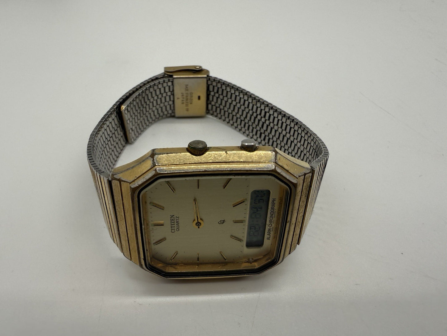 CITIZEN VINTAGE QUARTZ ALARM CHRONOGRAPH GOLD NEUE BATTERIE