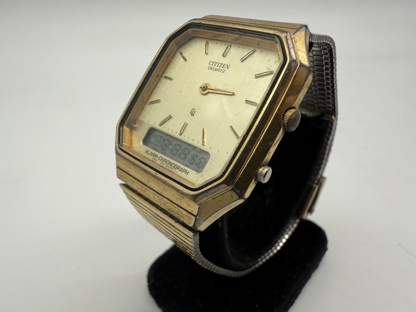 CITIZEN VINTAGE QUARTZ ALARM CHRONOGRAPH GOLD NEUE BATTERIE