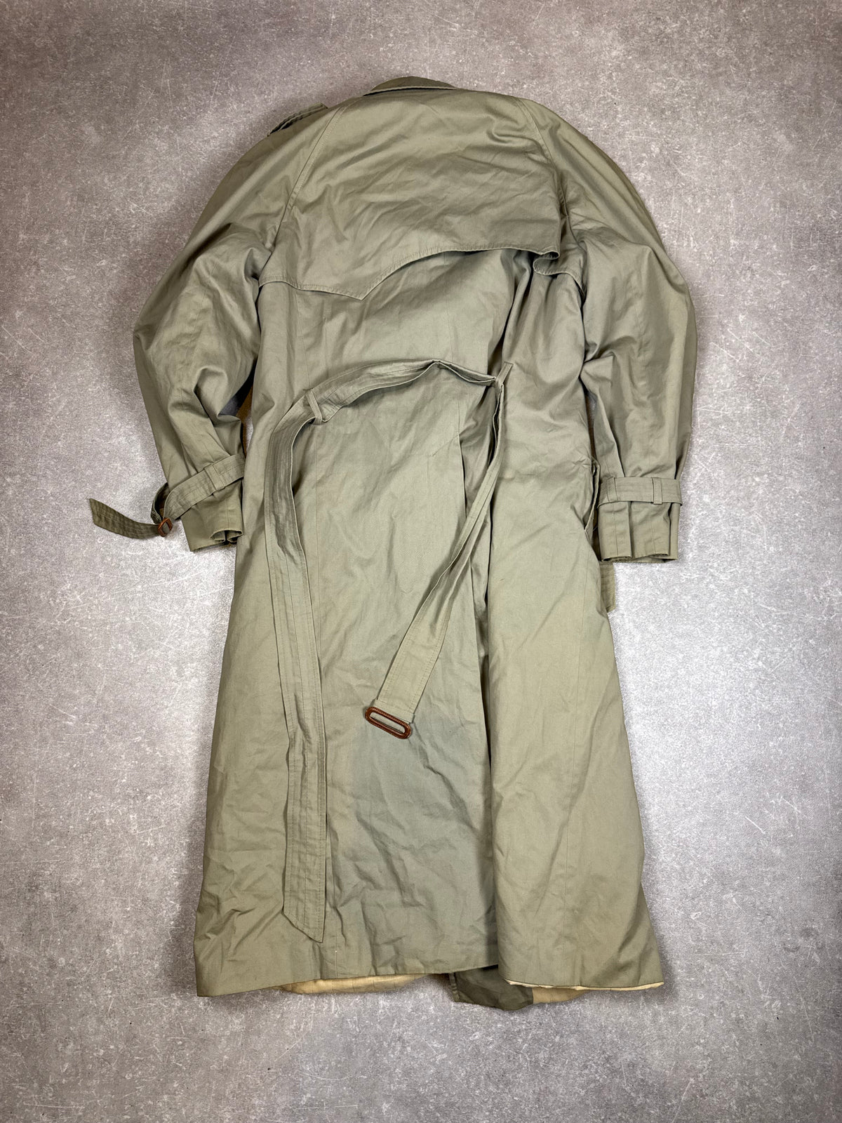 Vintage Hugo Boss Trenchcoat Herren – 80er/90er Jahre Khaki Mantel P&C